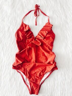 NWT CupShe Halter One Piece Swimsuit Size Medium